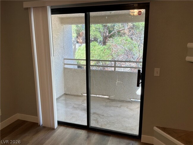 Building Photo - 2635 S Durango Dr