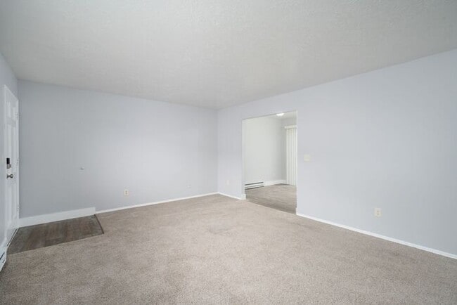 Building Photo - Remodeled 2 bedroom! $1000 VISA GIFTCARD AT MOVE IN, JUST IN TIME FOR THE HOLIDAYS!