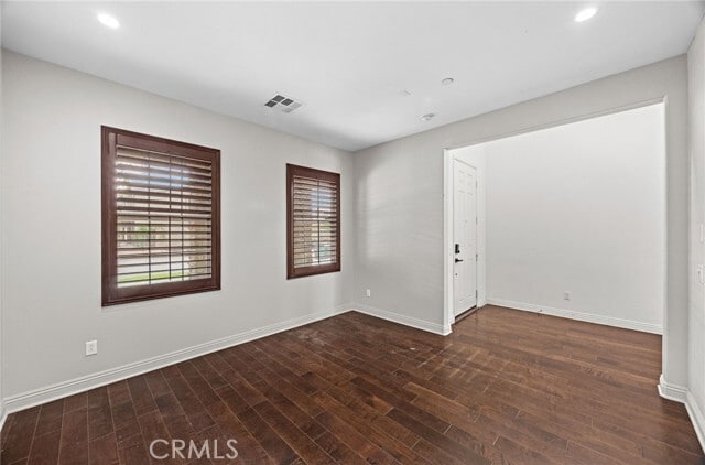 Building Photo - 6894 Tourmaline Dr