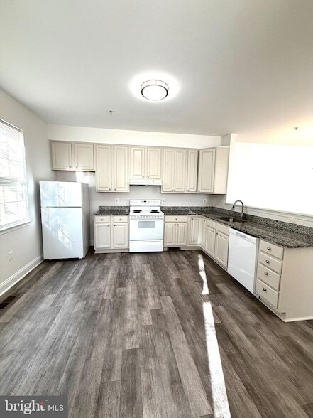 Building Photo - 107 Burck St