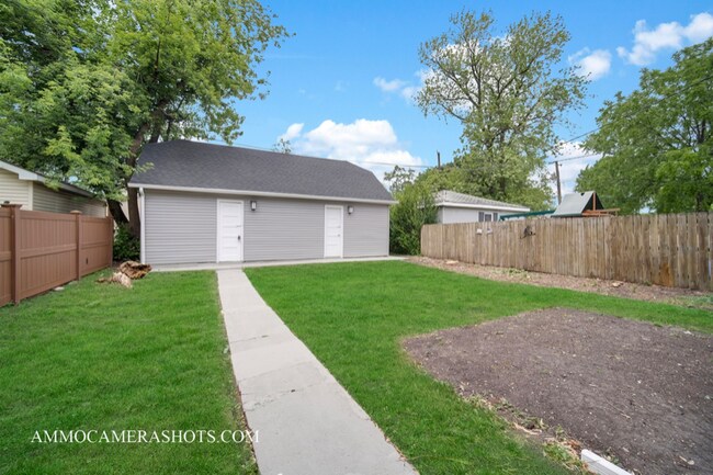 Building Photo - 3508 Sunnyside Ave