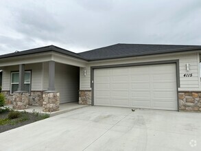Building Photo - Beautiful Modern 3 Bedroom 2 Bathroom Home