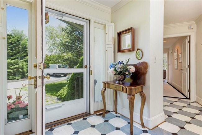 Building Photo - 25 Ocean Heights Rd