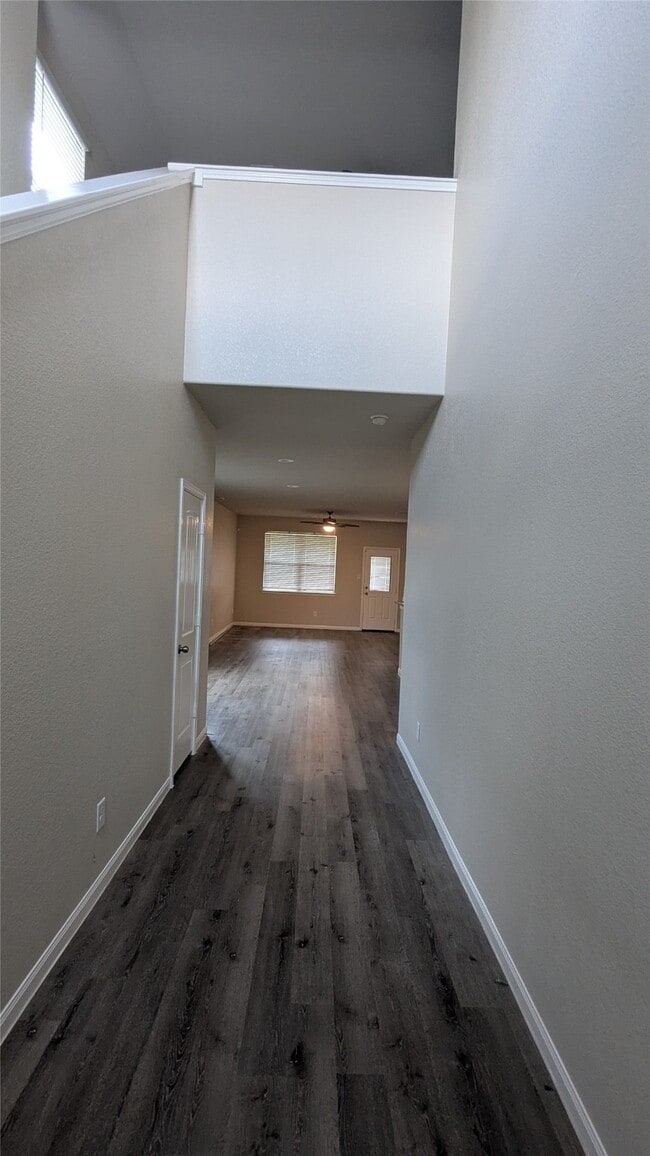 Building Photo - 23607 Lady Capulet Dr