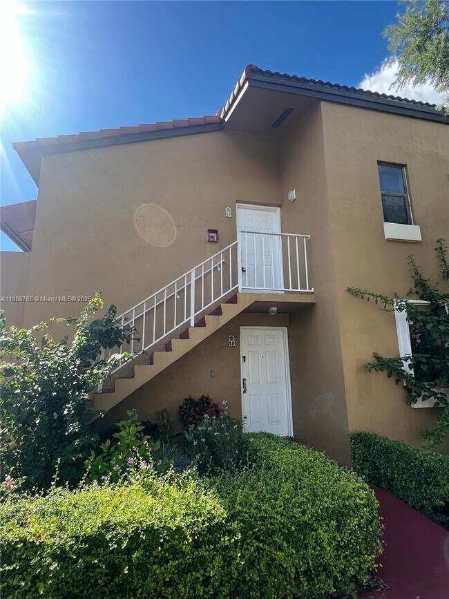 Primary Photo - 15600 SW 80th St