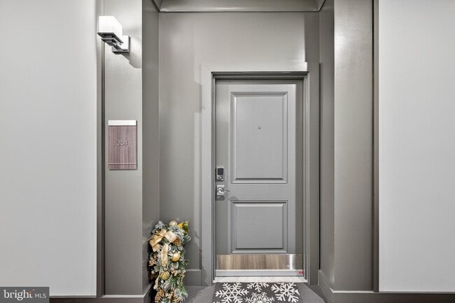 Building Photo - 21630 Hawksbill High Cir