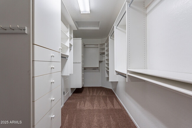 Building Photo - 7240 N Dreamy Draw Dr