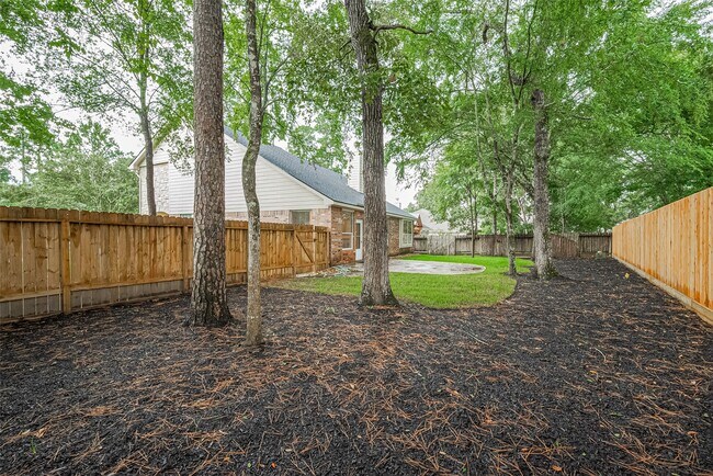 Building Photo - 23 Red Adler Pl