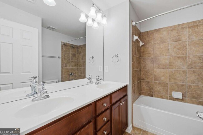 Building Photo - 2117 Wylmoor Way