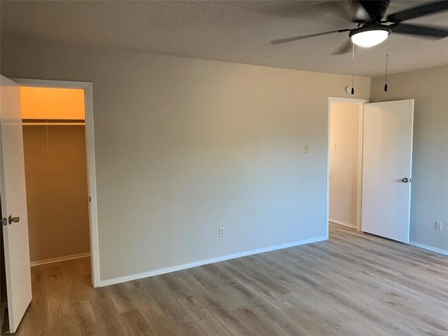 Building Photo - 1800 Wagon Gap Dr