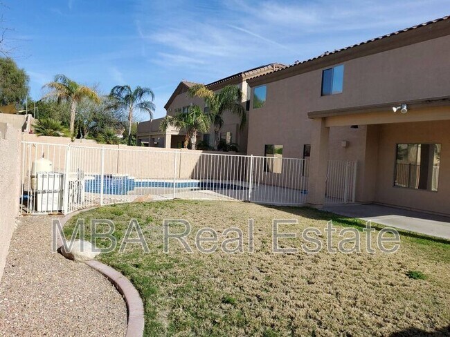 Building Photo - 6434 W Hackamore Dr