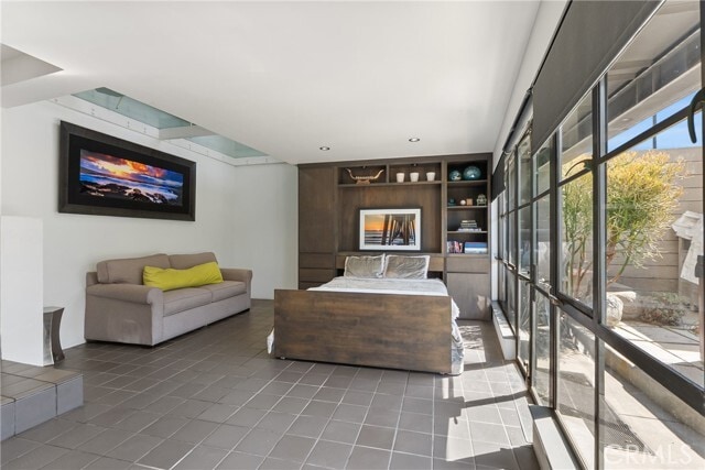 Building Photo - 3410 Hermosa Ave