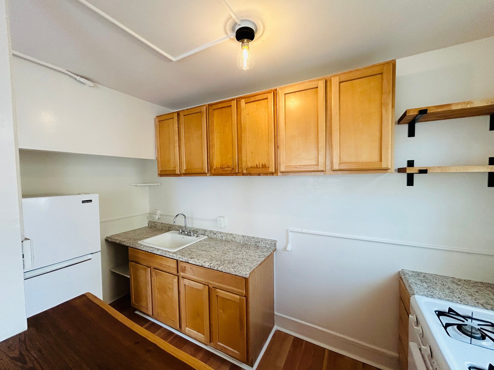 Building Photo - 101 Hoffman Ave