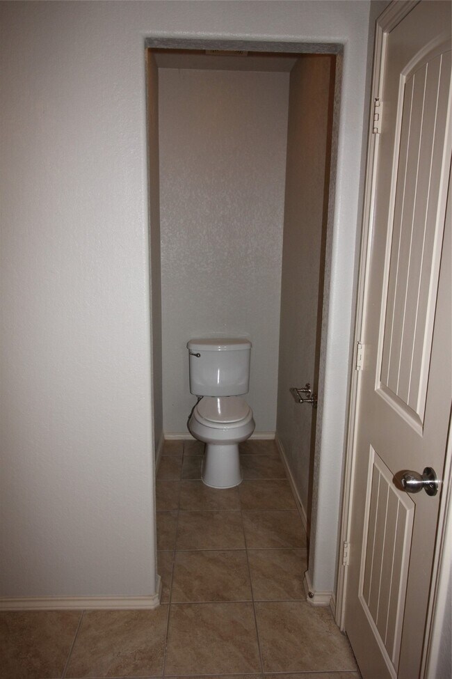 Building Photo - 7203 Basque Country Dr