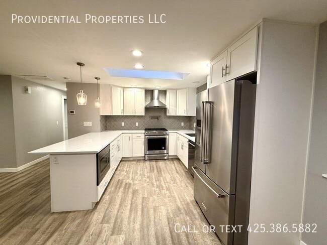 Building Photo - 11120 127th Pl NE