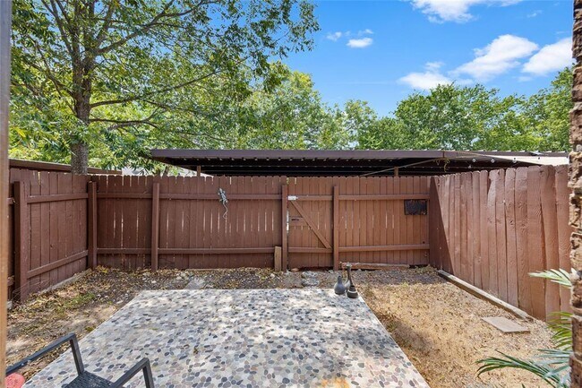 Building Photo - 101 Clearday Dr