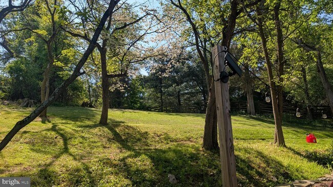 Building Photo - 15715 Tierra Dr