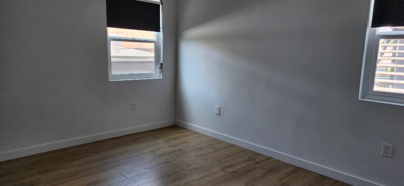 Building Photo - 2103 S Harcourt Ave