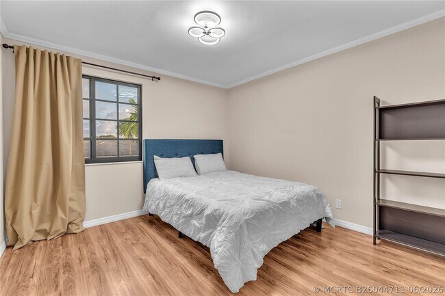 Building Photo - 8407 NW 78th Ct