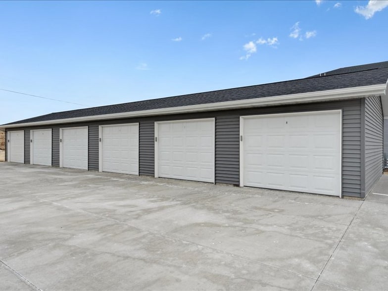 Building Photo - 7028 Thunder Vly Dr