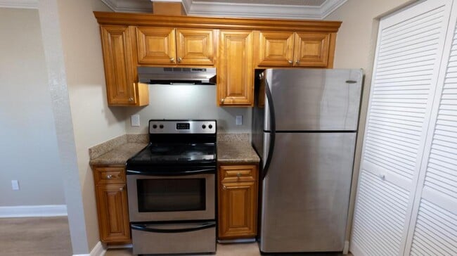 Building Photo - 7298 Ulmerton Rd