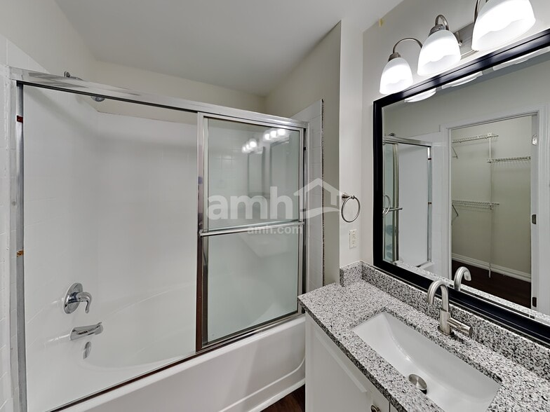 Building Photo - 11826 Nestar Pl