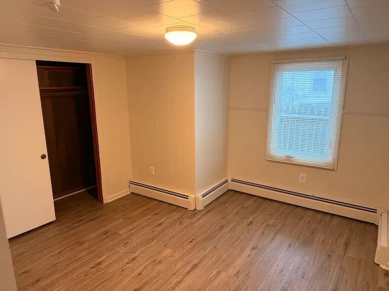 Bedroom 2 - 39 Green St