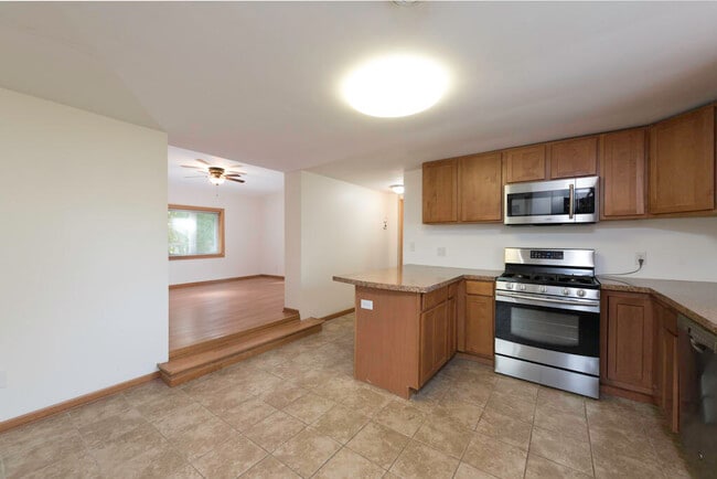 Building Photo - 10605 39th Ave