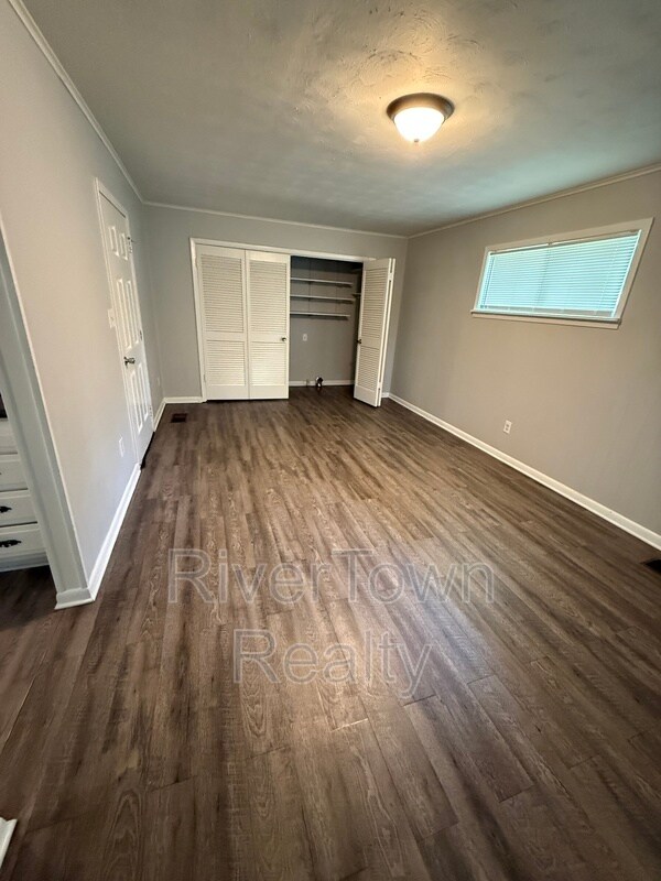 Building Photo - 3358 Parham St