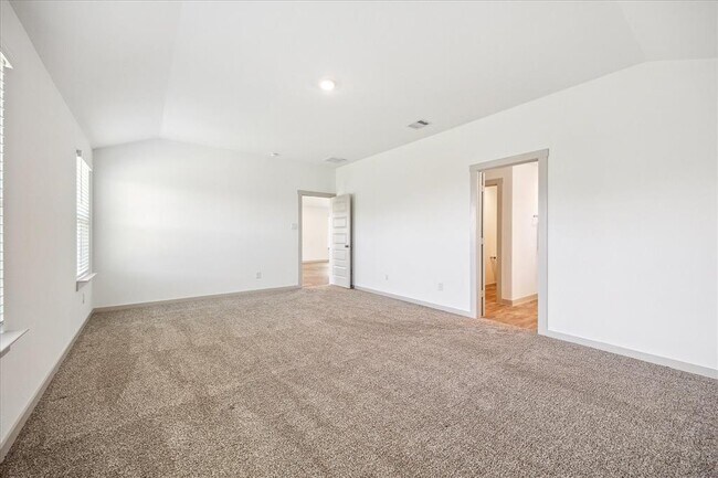 Building Photo - 8115 Brahman Ln