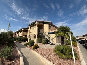 Building Photo - Beautiful 2BED/2BATH Condo near The Lakes