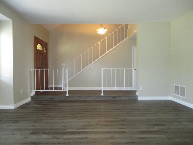 Building Photo - 18216 Index St