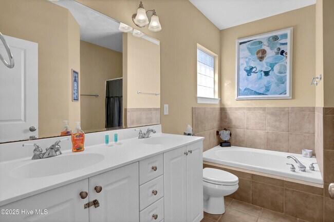 Building Photo - 1218 Bowfin Ln