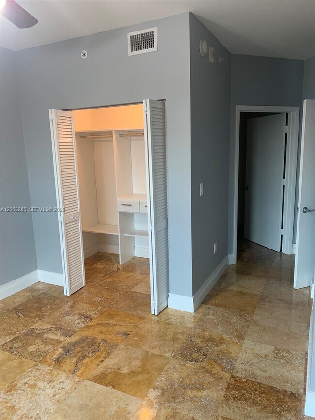 Building Photo - 7280 SW 90th St