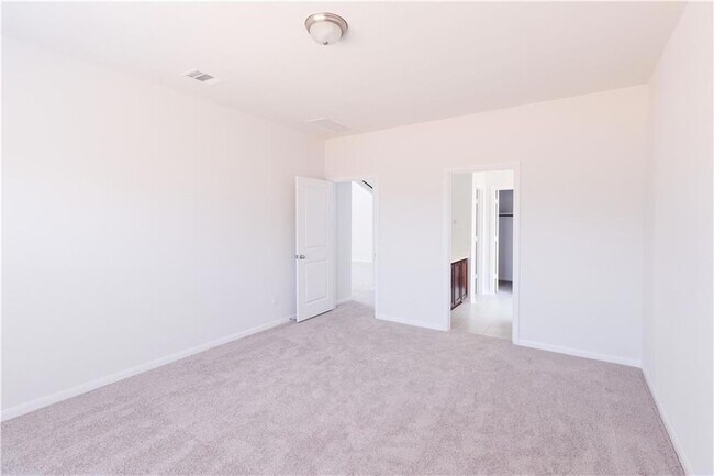 Building Photo - 245 Crystal Brook Dr