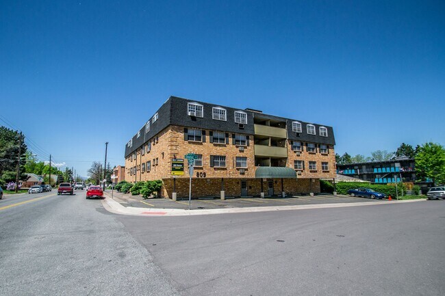 Building Photo - 809 N Dexter St