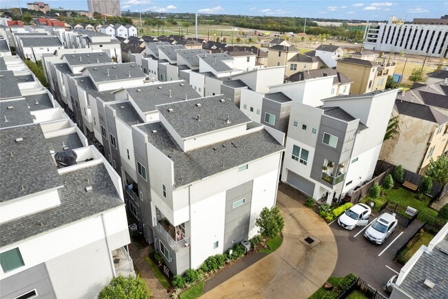 Building Photo - 317 Eado Park Cir