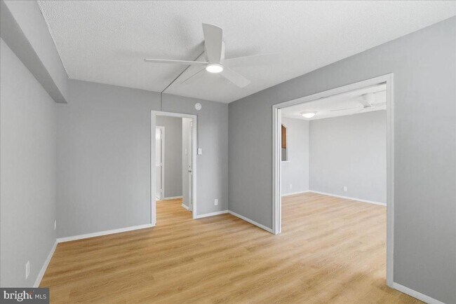 Building Photo - 2030 N Adams St
