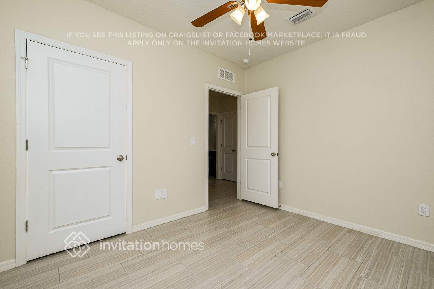 Building Photo - 8004 Pelican Reed Cir