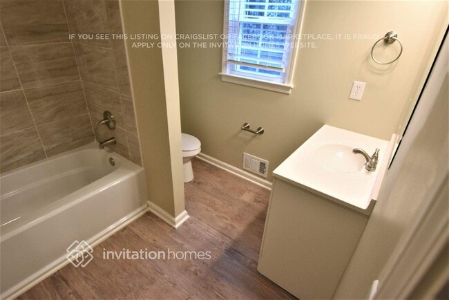 Building Photo - 638 Middlegate Ct NE