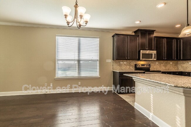 Building Photo - 693 Pond Springs