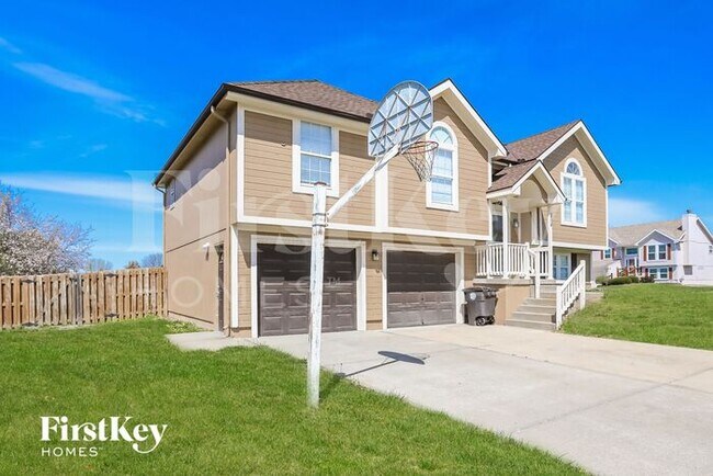 Primary Photo - 808 Winesap Cir