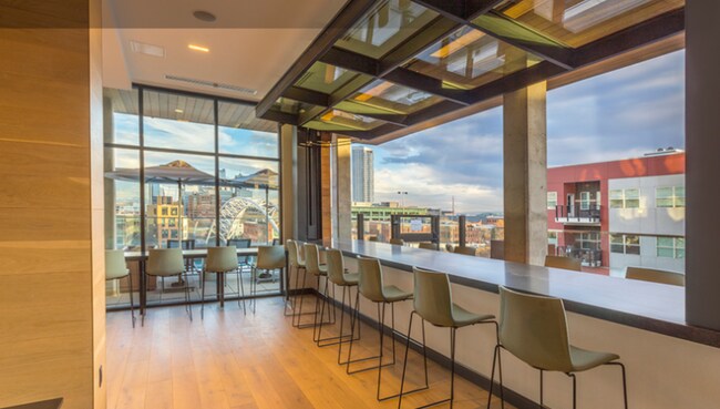 Building Photo - 2930 Umatilla St