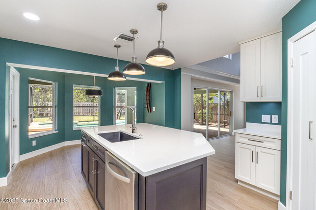 Building Photo - 3236 Helmsdale Ct