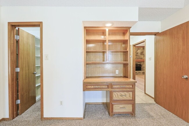 Building Photo - 3 Bedroom with updates