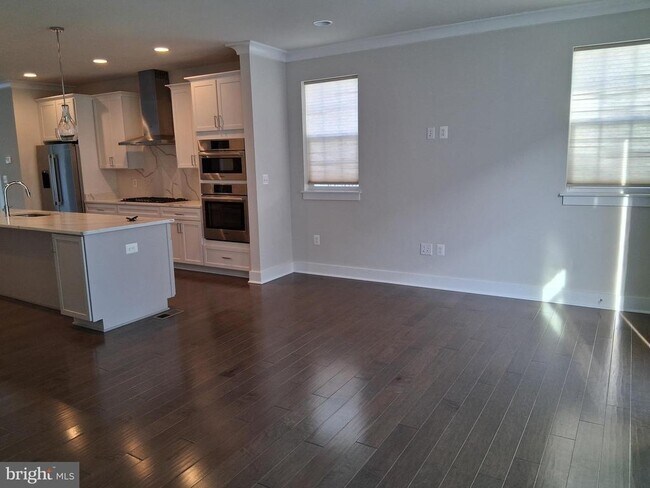 Building Photo - 5158 Ridgeview Retreat Dr