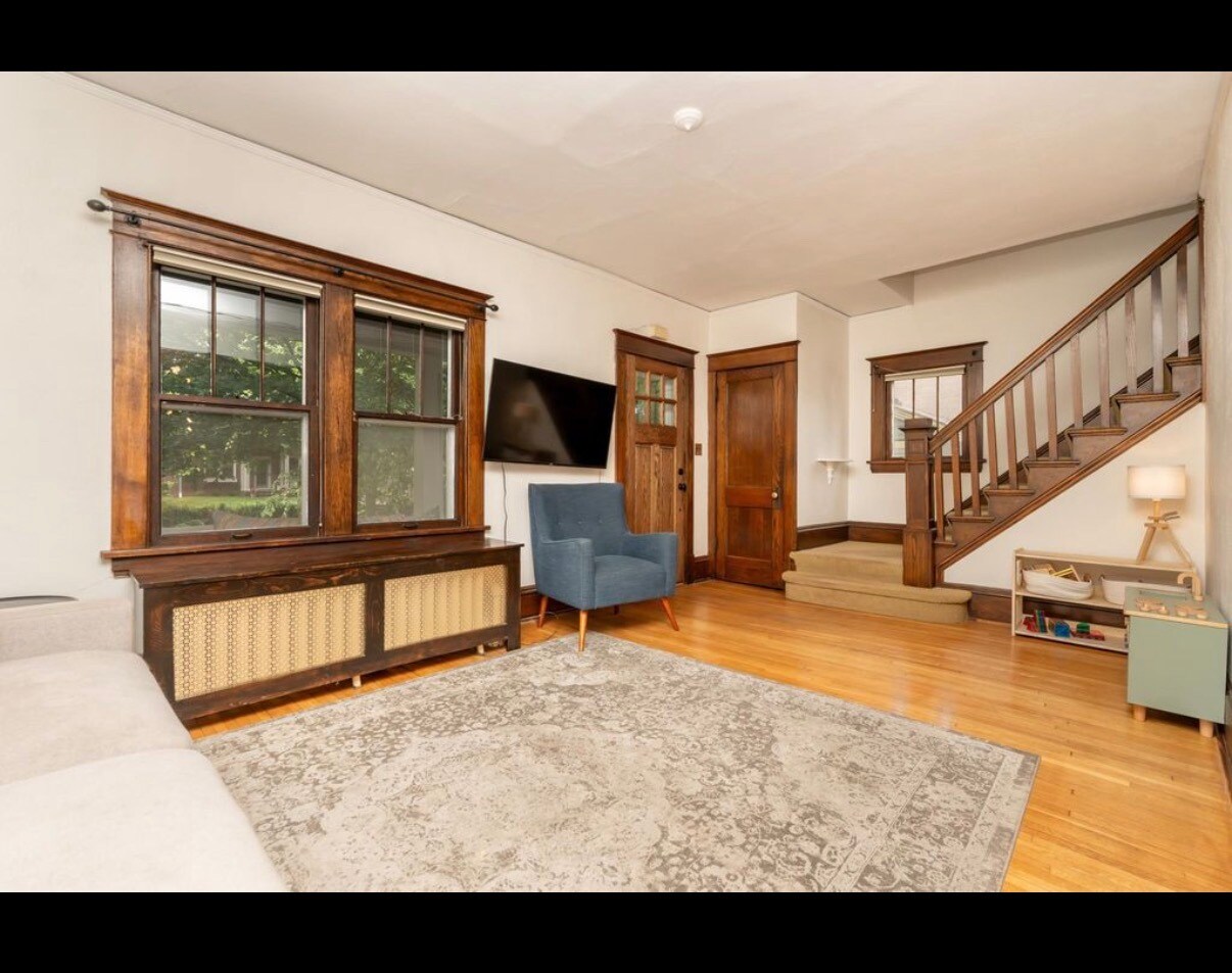 Building Photo - 2041 Princeton Ave