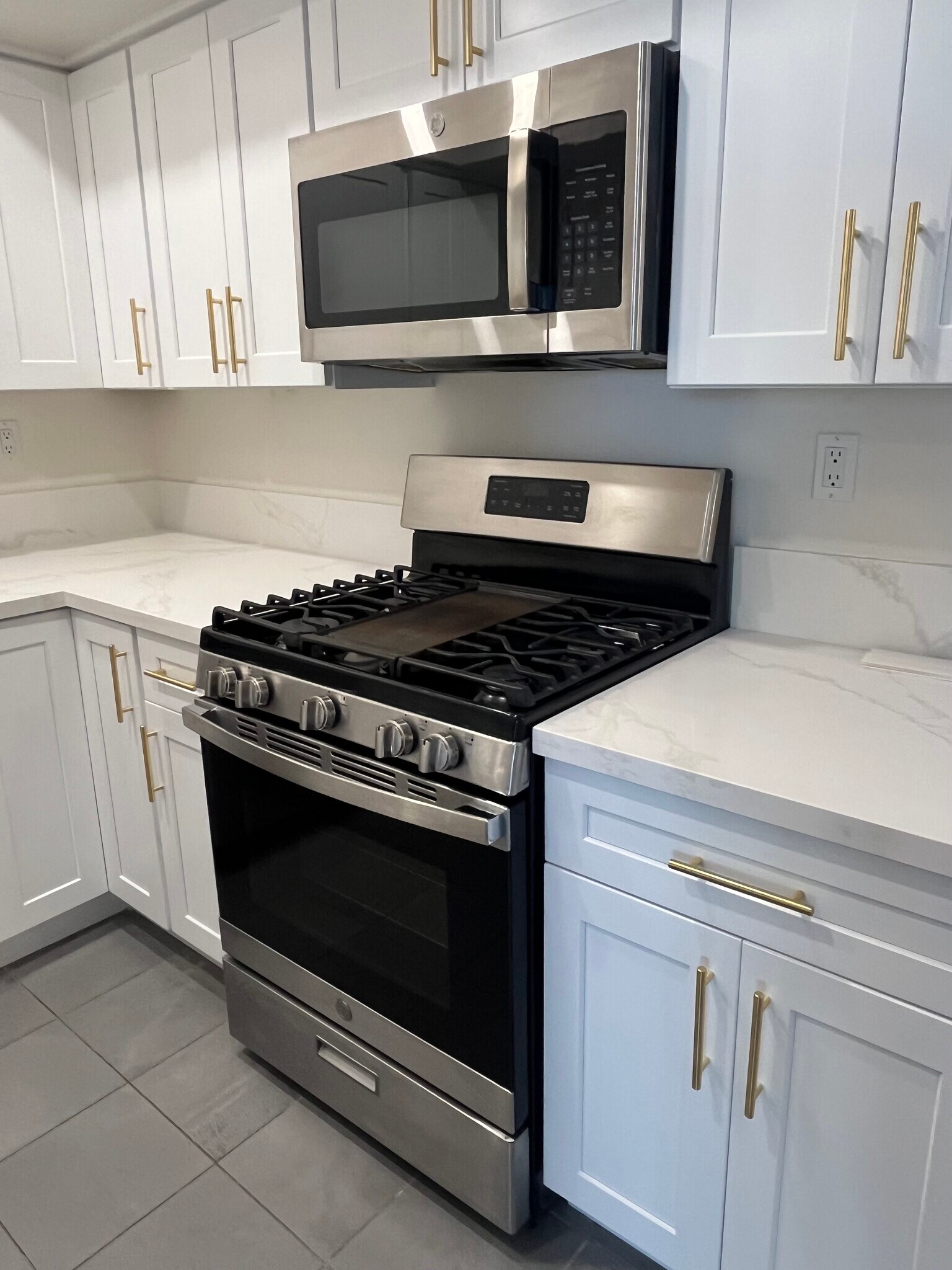 Building Photo - 29105 Thousand Oaks Blvd