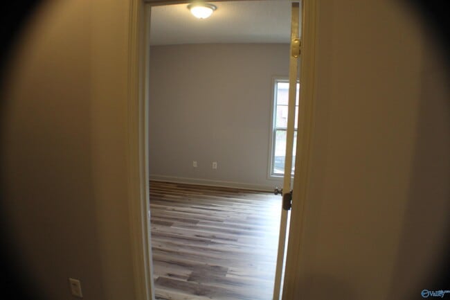 Building Photo - 111 Ervington Pl