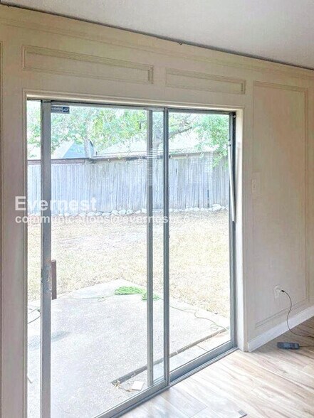 Building Photo - 15231 Cabots Landing Dr